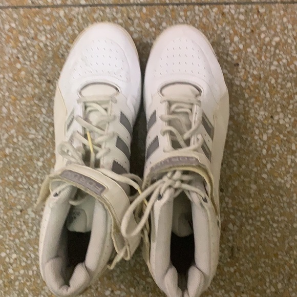 Adidas - Picture 5 of 8